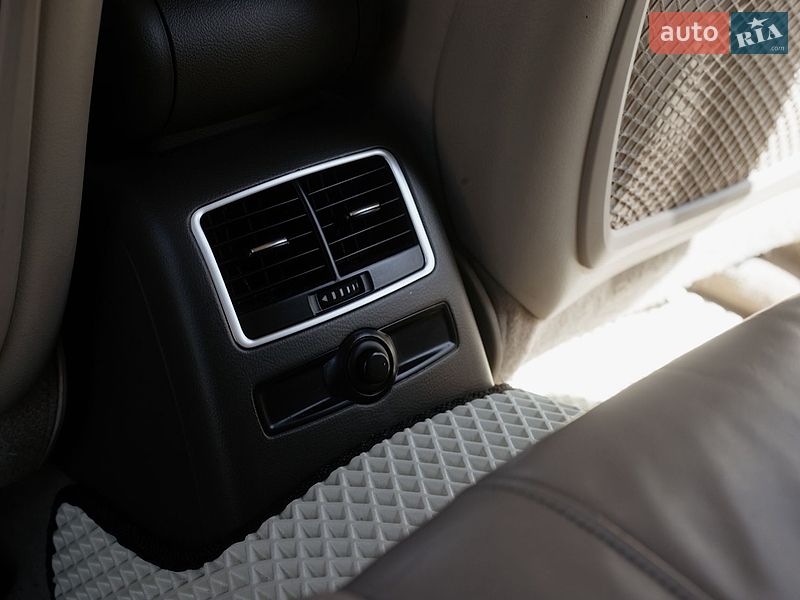 Універсал Audi A6 2011 в Нетішині