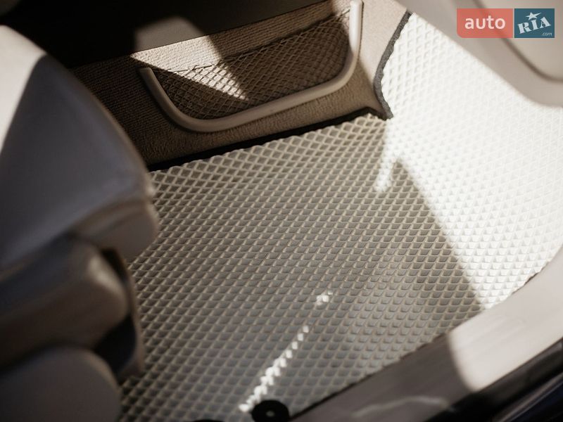 Універсал Audi A6 2011 в Нетішині