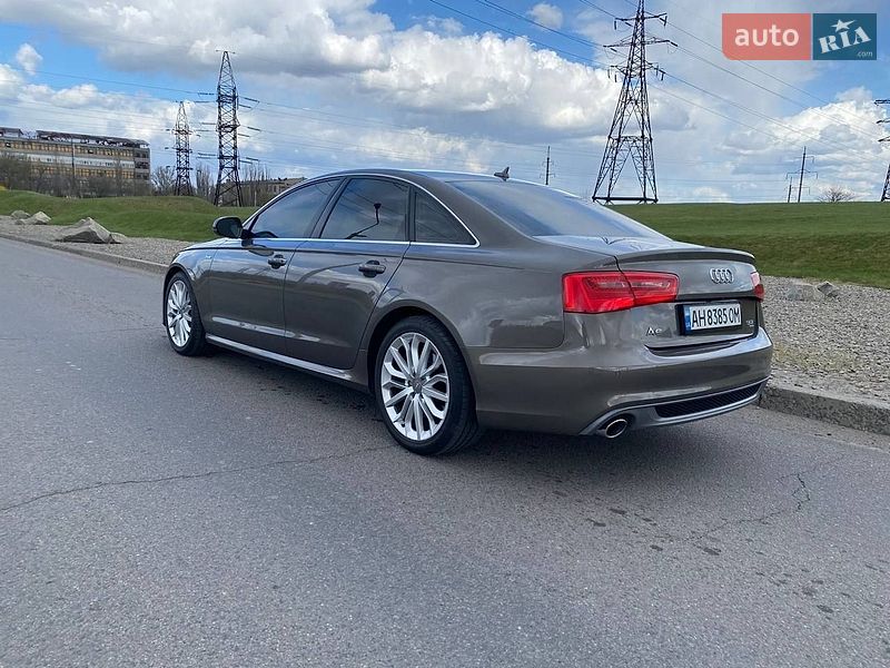 Седан Audi A6 2013 в Киеве