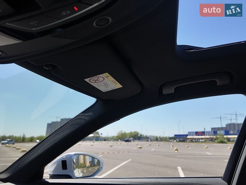 Седан Audi A6 2022 в Киеве