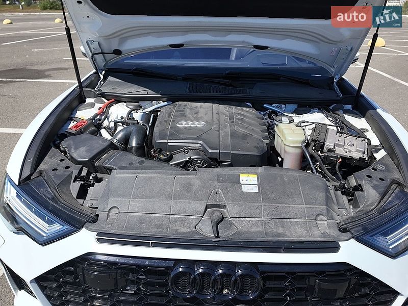 Седан Audi A6 2022 в Киеве