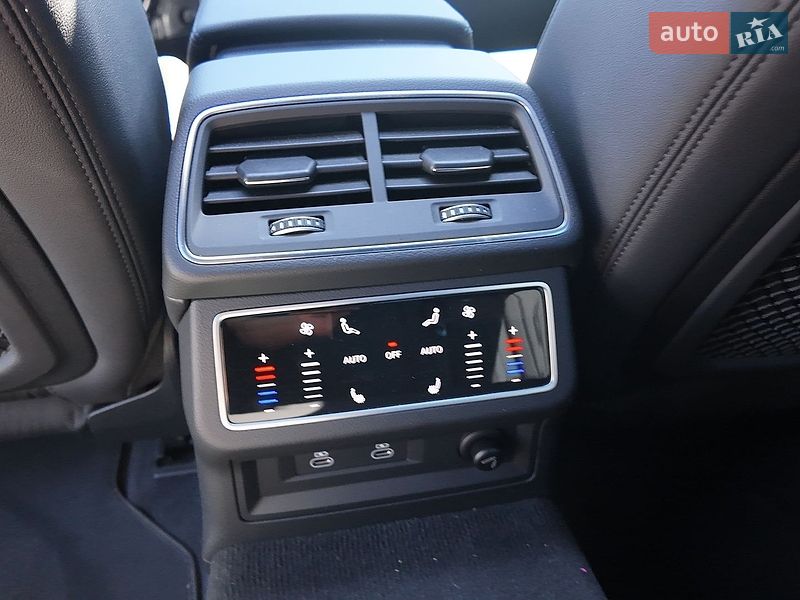 Седан Audi A6 2022 в Киеве