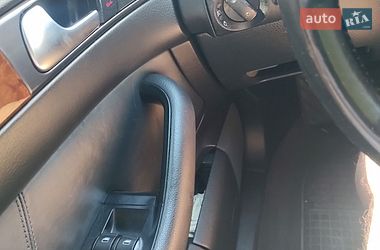 Седан Audi A6 2003 в Остроге