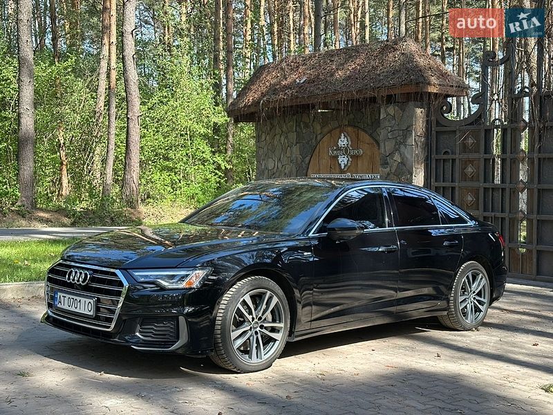 Седан Audi A6 2018 в Новояворовске