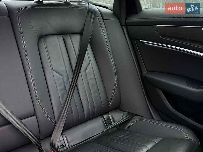 Седан Audi A6 2019 в Киверцах