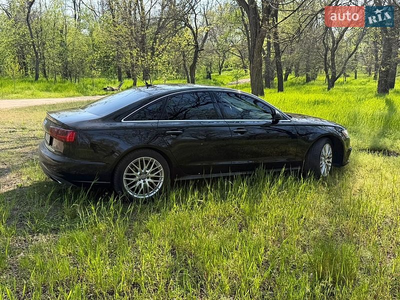 Седан Audi A6 2015 в Дніпрі