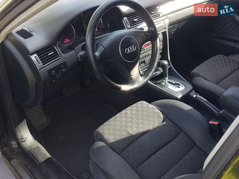 Универсал Audi A6 2004 в Коростене