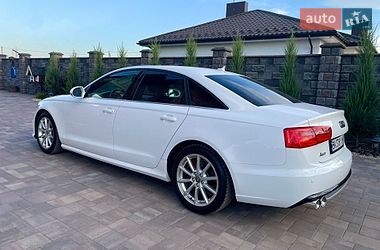 Седан Audi A6 2014 в Ровно
