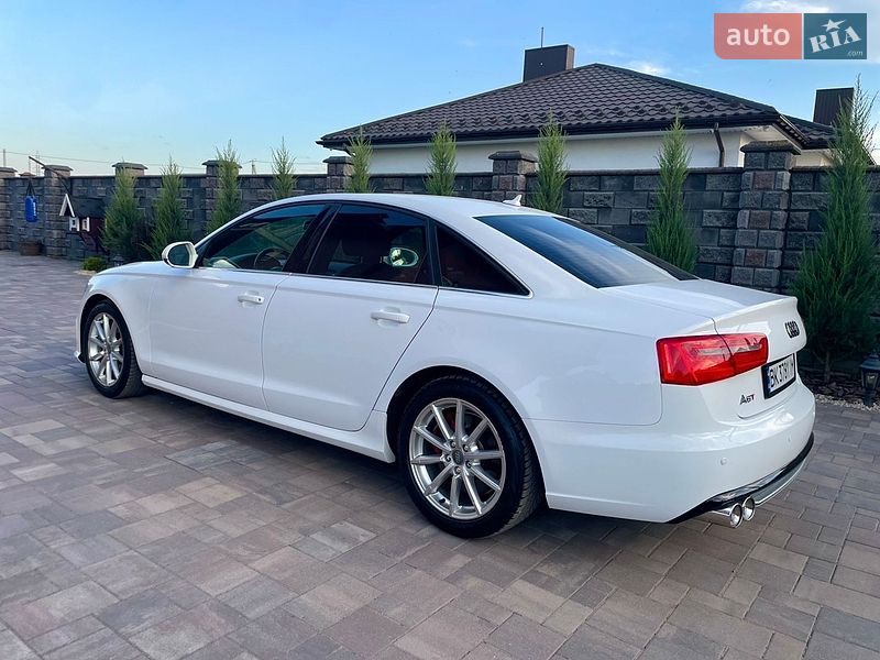 Седан Audi A6 2014 в Ровно