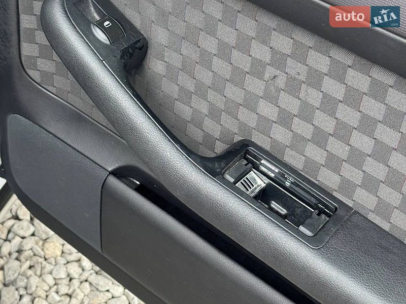 Універсал Audi A6 2004 в Стрию