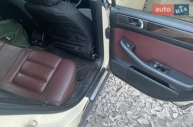 Універсал Audi A6 2000 в Дніпрі