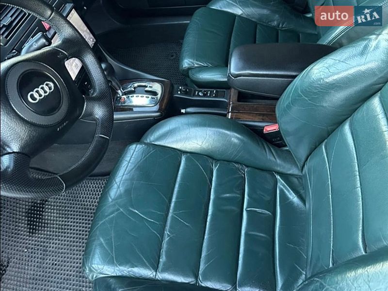 Седан Audi A6 1998 в Требухові