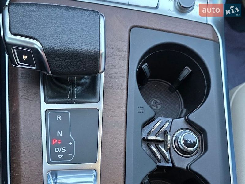 Седан Audi A6 2018 в Киеве