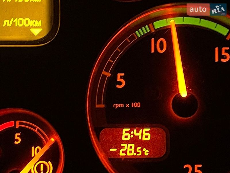 Седан Audi A6 1999 в Коростене