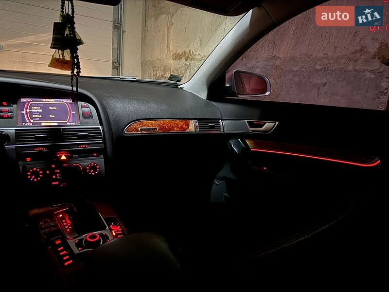 Седан Audi A6 2004 в Стрые