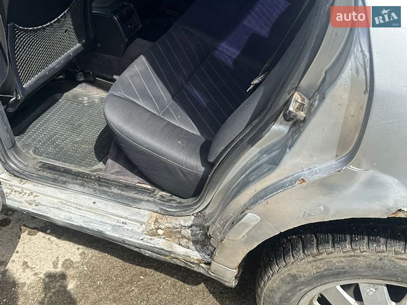 Седан Audi A6 1996 в Надвірній