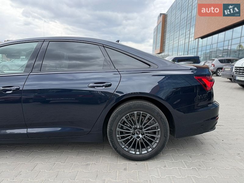 Седан Audi A6 2023 в Хмельницком