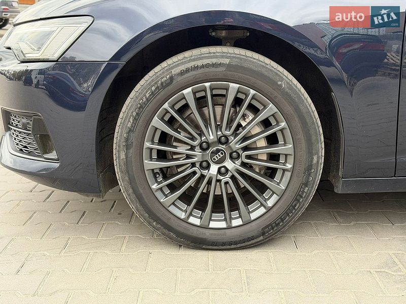 Седан Audi A6 2023 в Хмельницком