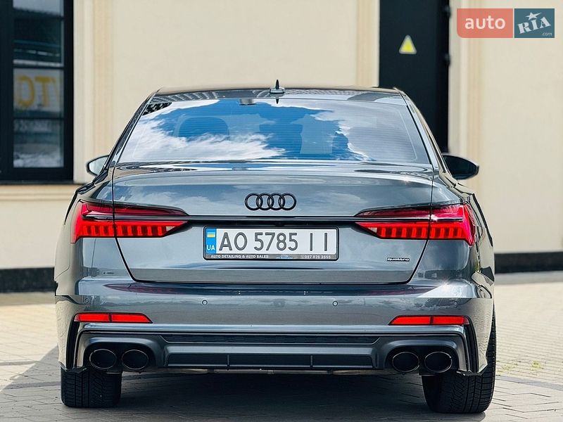 Седан Audi A6 2018 в Мукачево