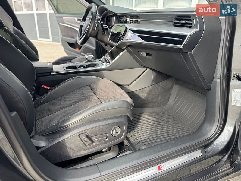 Седан Audi A6 2018 в Мукачево