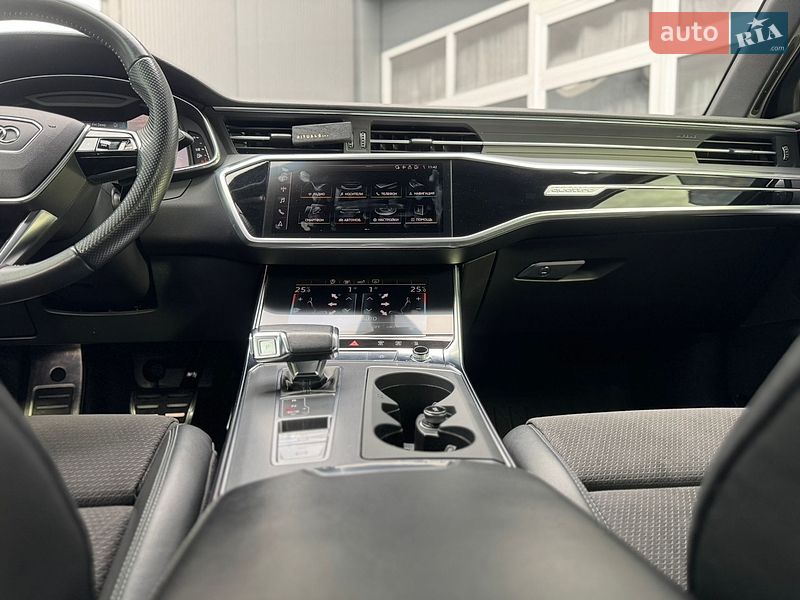 Седан Audi A6 2018 в Мукачево