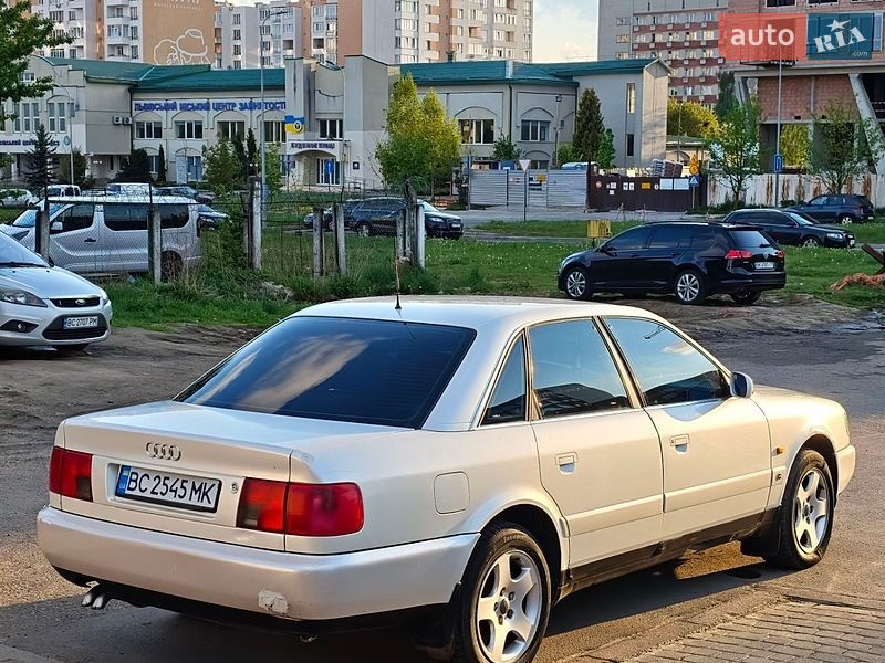 Седан Audi A6 1995 в Львове