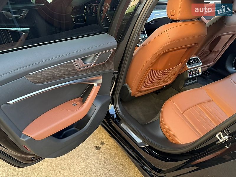 Седан Audi A6 2023 в Києві