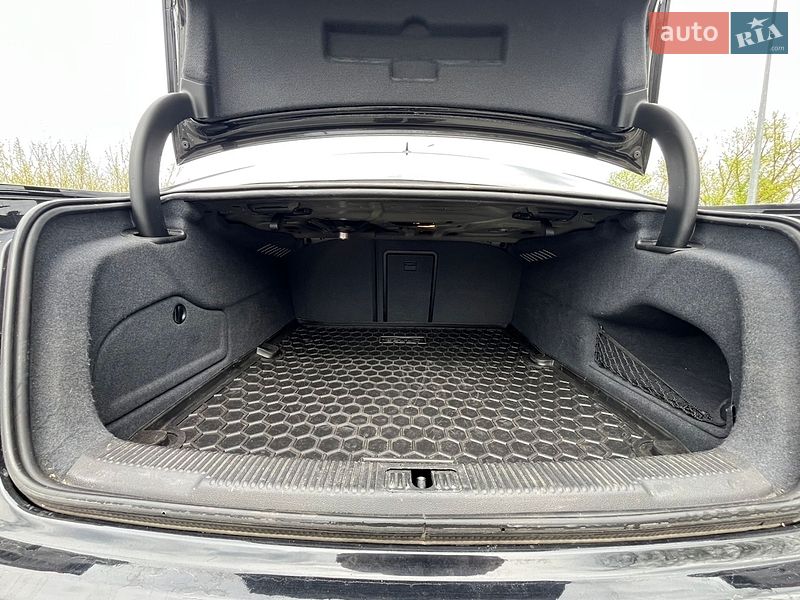 Седан Audi A6 2012 в Хмельницькому