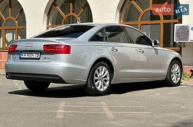 Седан Audi A6 2014 в Киеве