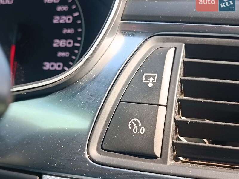 Седан Audi A6 2012 в Харькове