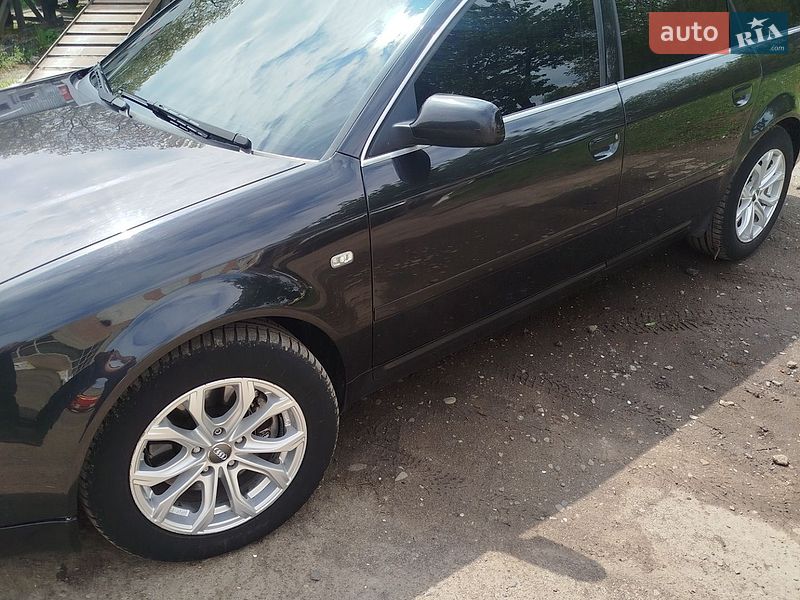 Универсал Audi A6 2002 в Кицмани