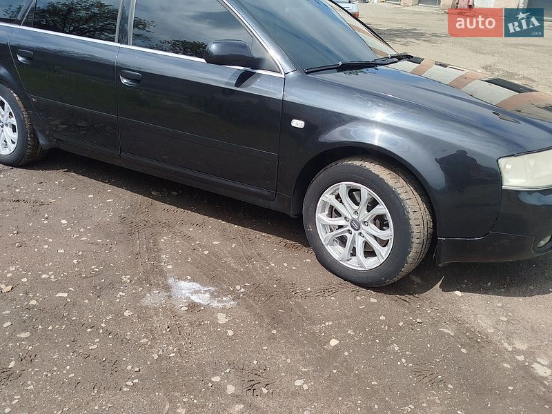 Универсал Audi A6 2002 в Кицмани