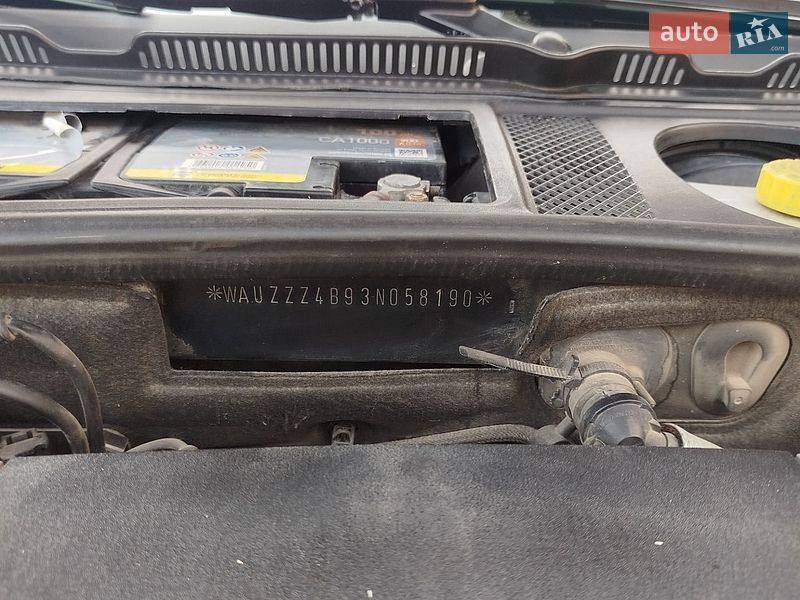 Универсал Audi A6 2002 в Кицмани