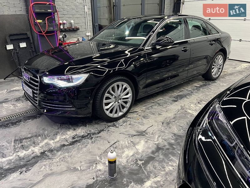 Седан Audi A6 2014 в Киеве