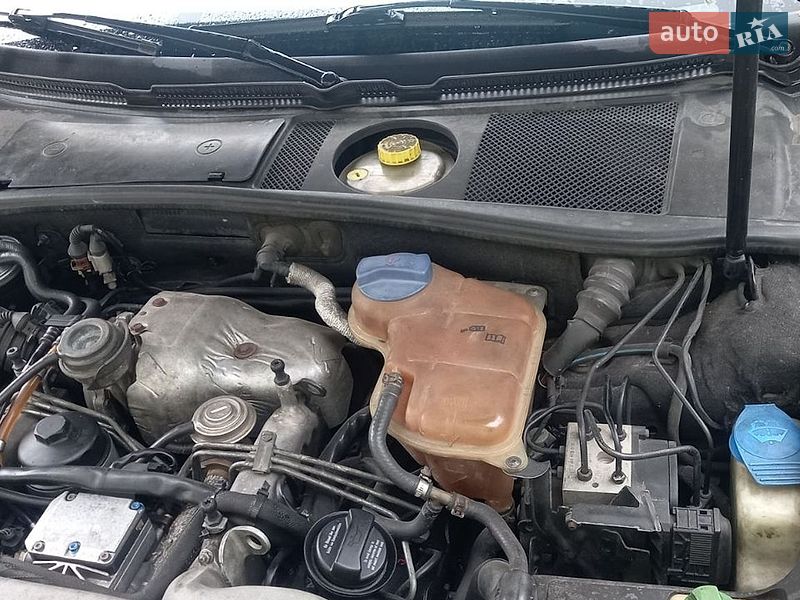 Универсал Audi A6 2000 в Киеве