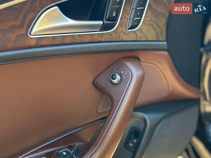 Седан Audi A6 2011 в Нетешине