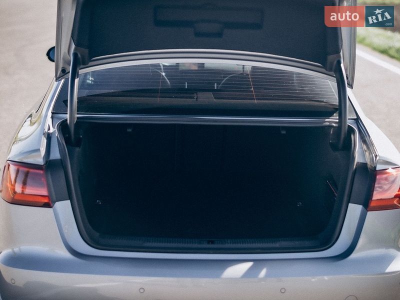 Седан Audi A6 2018 в Харькове