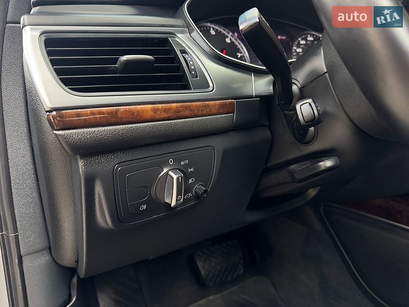 Седан Audi A6 2013 в Умані