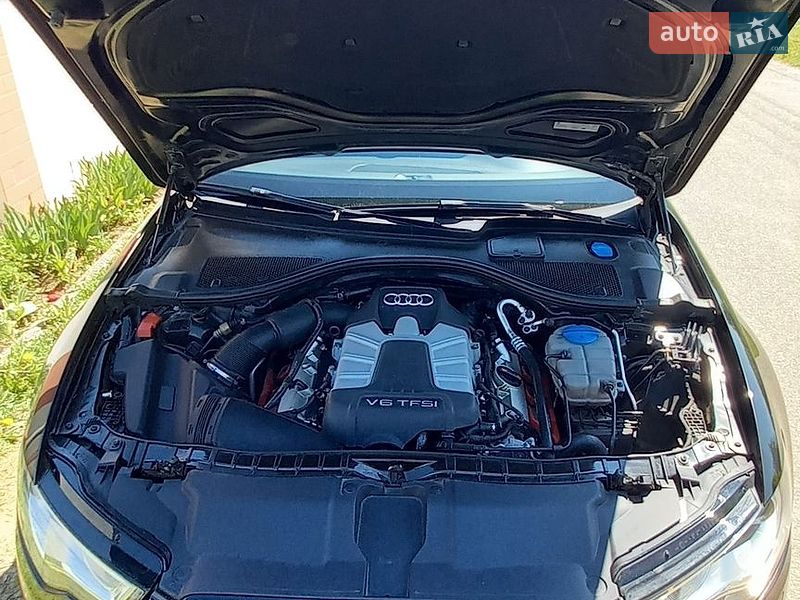 Седан Audi A6 2012 в Киеве