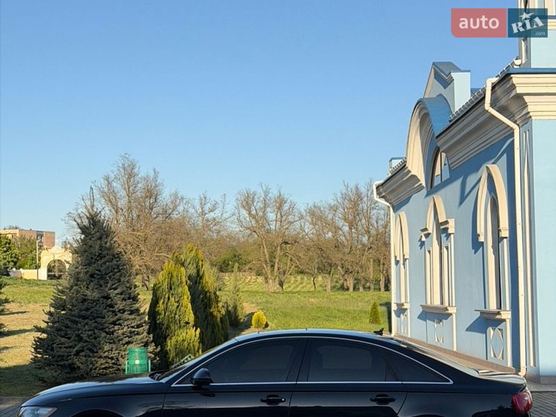Седан Audi A6 2012 в Измаиле