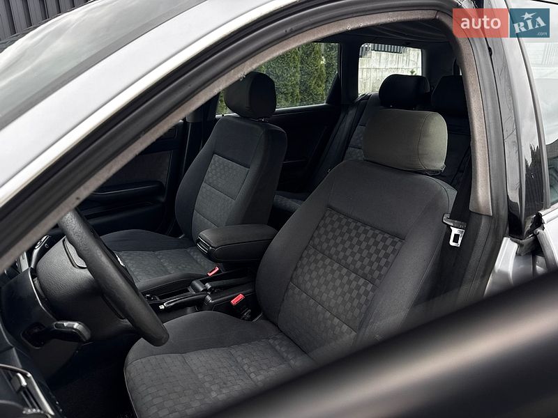 Універсал Audi A6 1998 в Луцьку