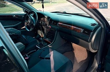 Седан Audi A6 2000 в Лозовой