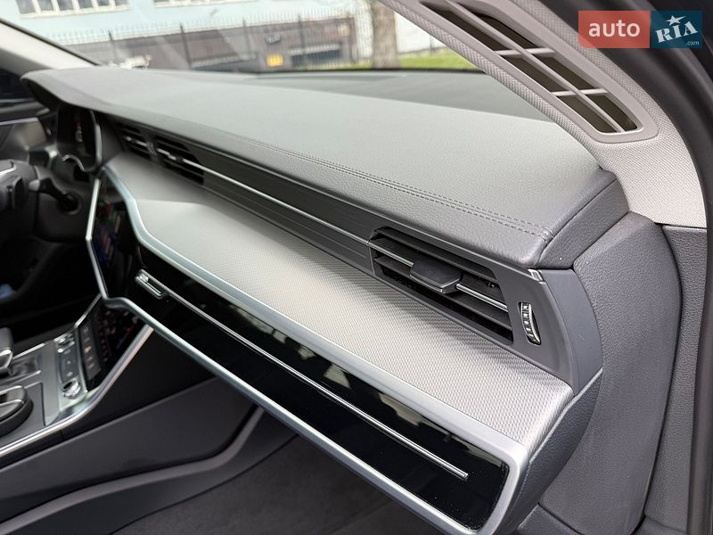 Седан Audi A6 2023 в Києві
