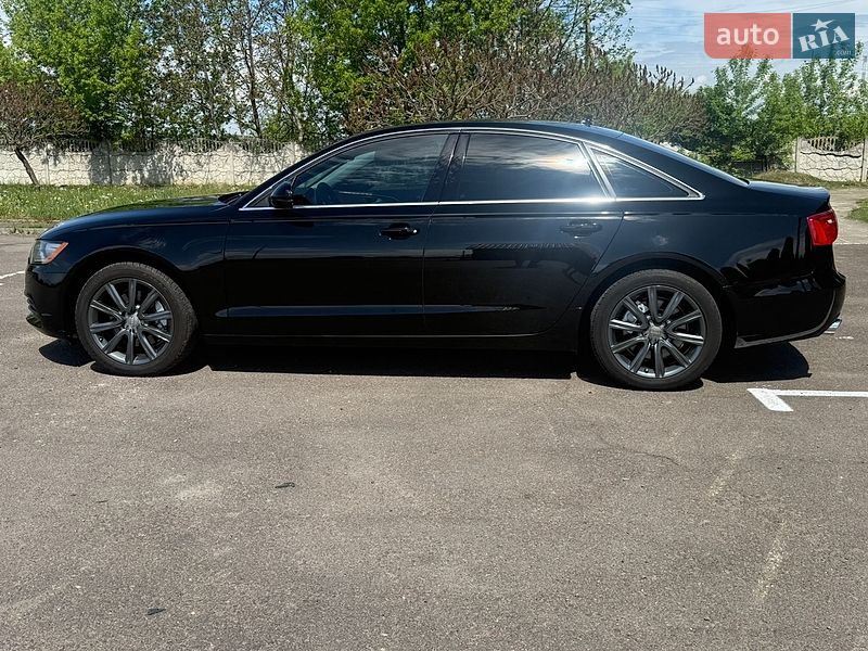 Седан Audi A6 2013 в Дубні