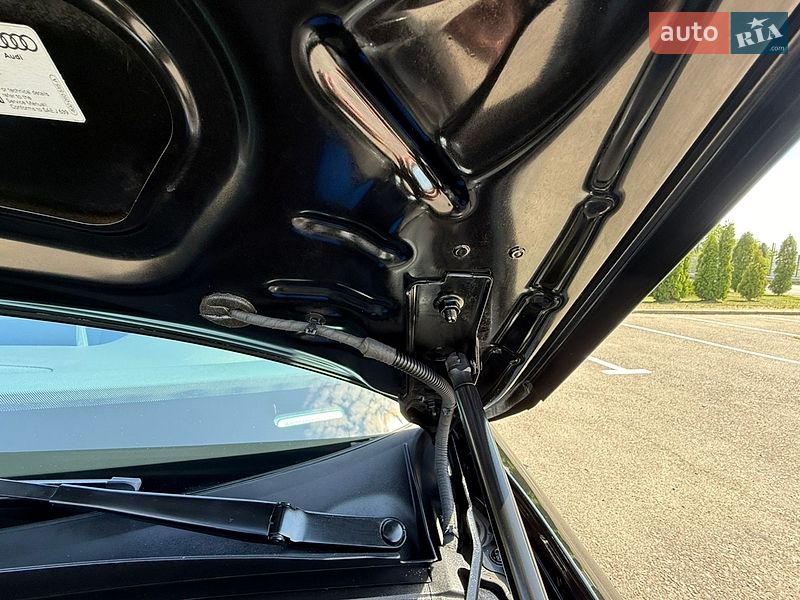 Седан Audi A6 2013 в Дубні