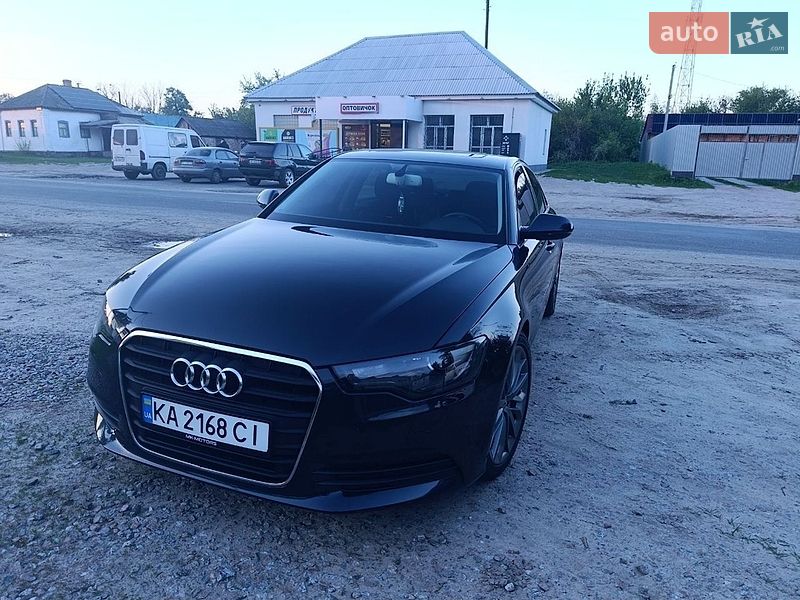 Седан Audi A6 2012 в Гадяче