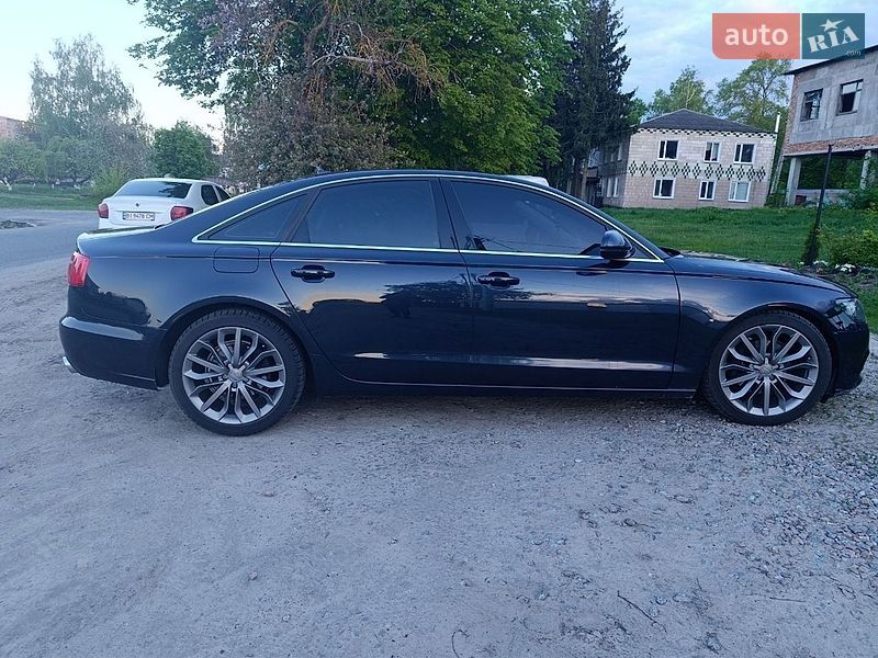 Седан Audi A6 2012 в Гадяче