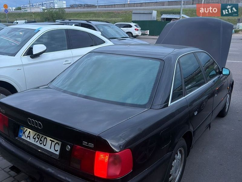 Седан Audi A6 1995 в Киеве