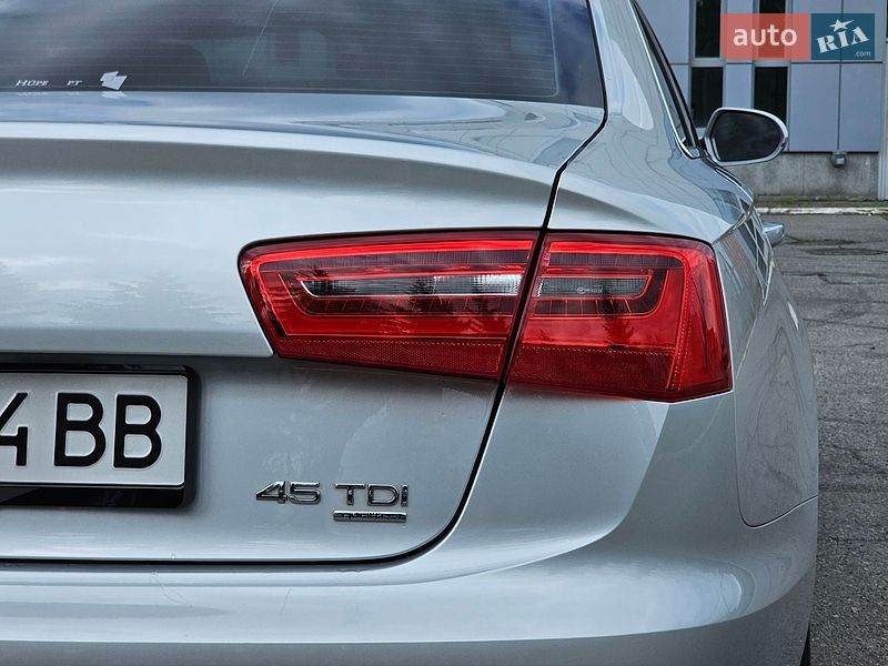Седан Audi A6 2014 в Дніпрі