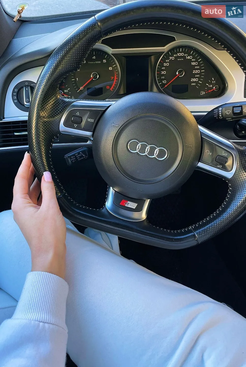 2010 Audi A6 - мініатюра 2